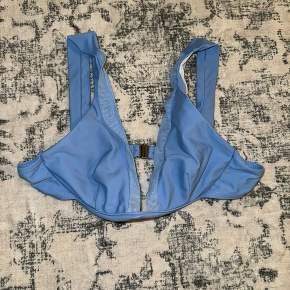 Bikinis/swim - Picture 8 of 11